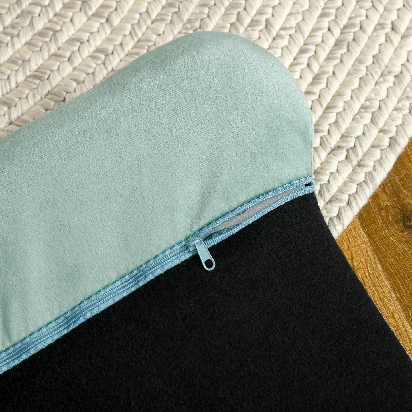 Gyvūnėlio sofa vidutinio dydžio ir dideliems šunims iki 25 kg, tvirta mediena, paminkštinta, žalia