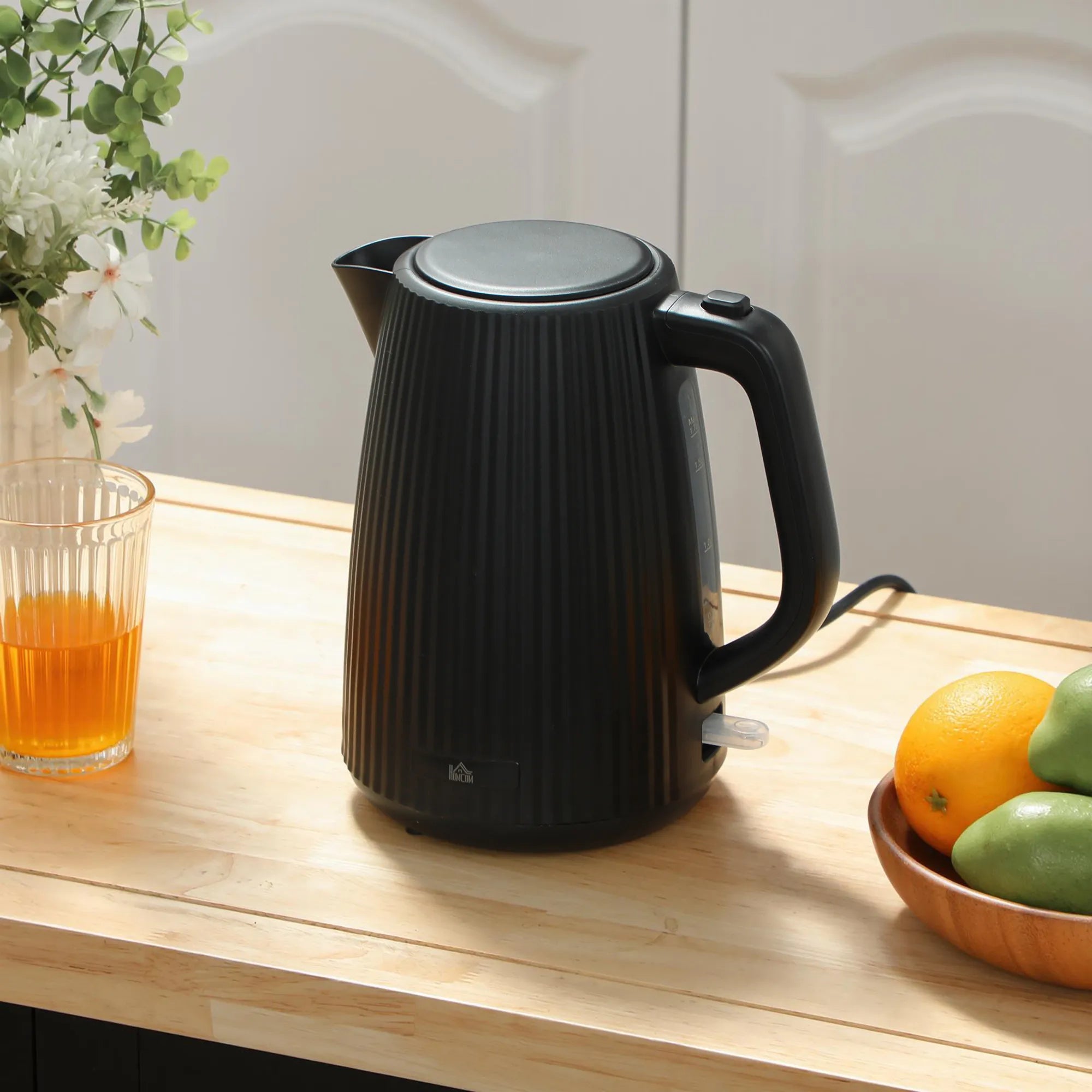 Elektrinis virdulys 1,7 l 2200 W su kalkių filtru juodas