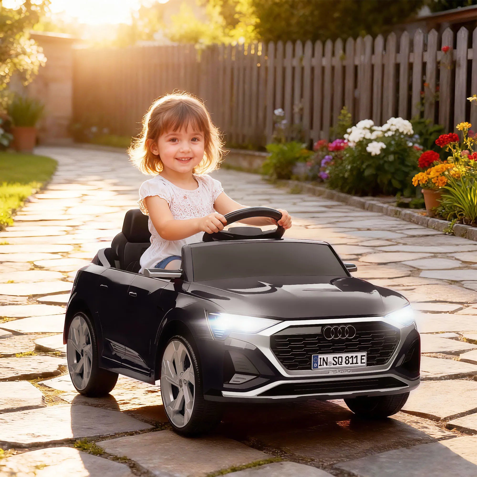 Elektromobilis vaikams Audi Q8 e-tron, 3–4 metų vaikams, juodas