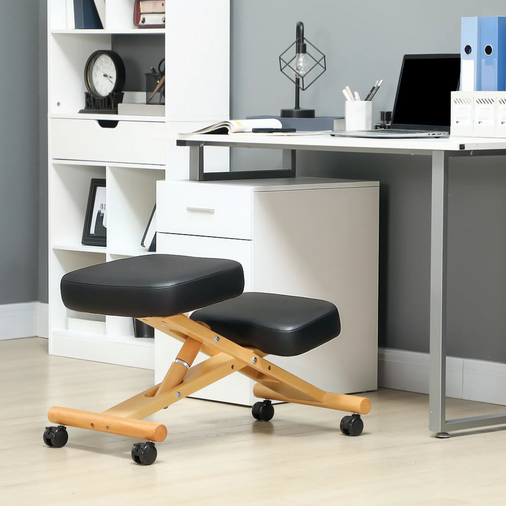 Ergonominė klūpėjimo kėdė su ratukais, juoda
