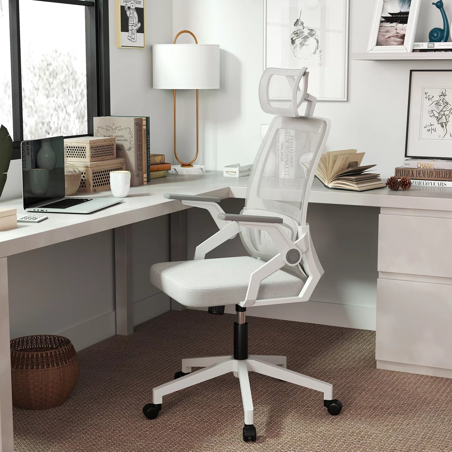 Biuro kėdė, darbinė kėdė, reguliuojamas aukštis, 1 galvos atrama, 58 x 61 x 119 cm. Juoda