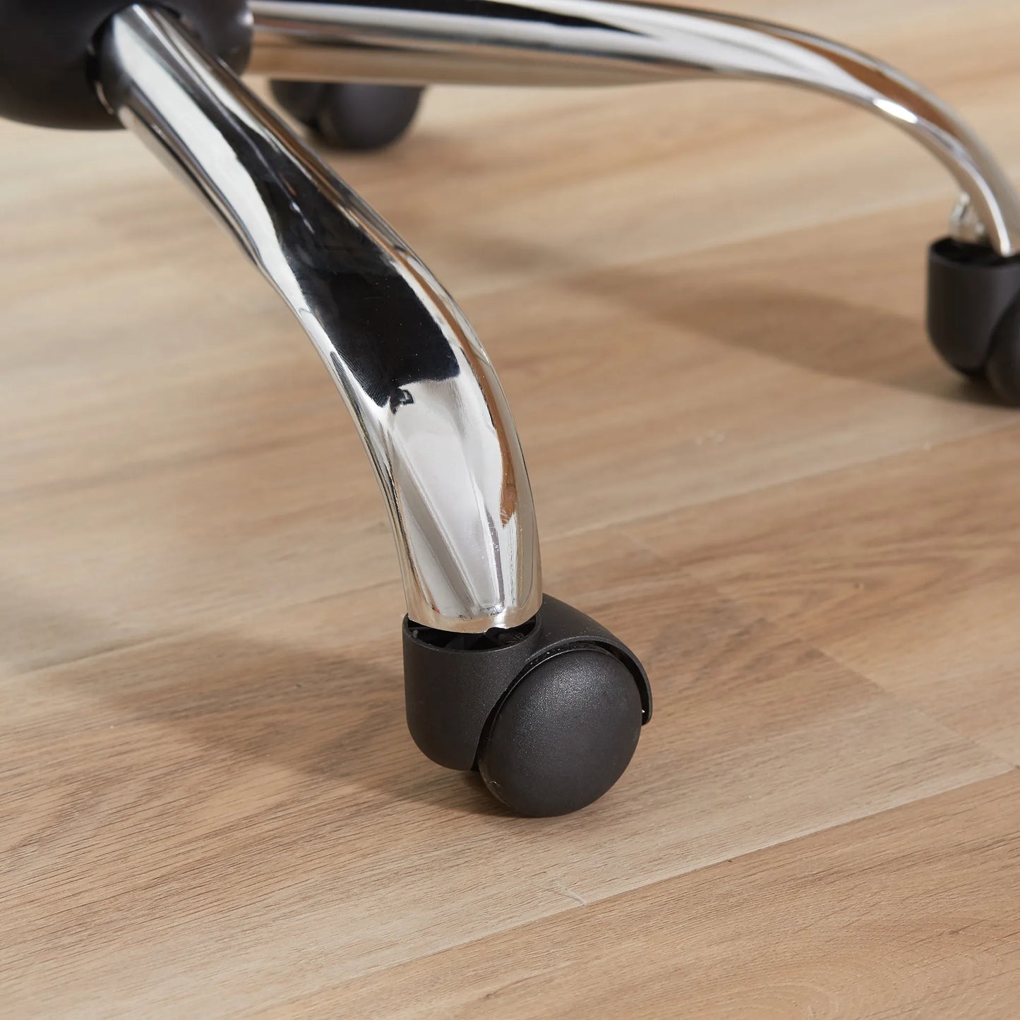 Ergonomiška biuro kėdė, žaidimų kėdė, pasukama kėdė su svyravimo funkcija, aukščio reguliavimo rašomojo stalo kėdė, putplastis, tinklelis, juoda, 63 x 65 x 109-119 cm