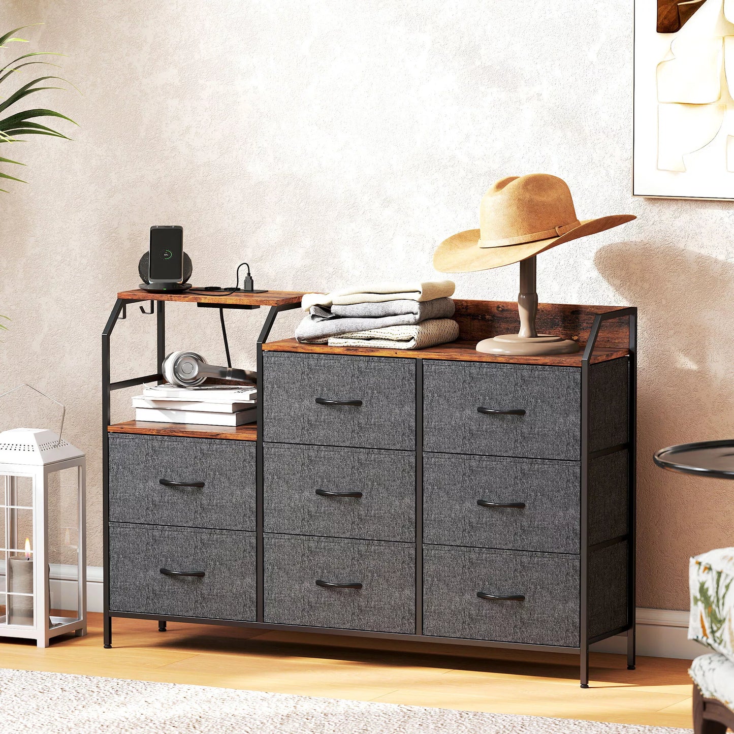 Komoda su 8 medžiaginiais stalčiais, su įkrovimo stotele, plienas, ruda/juoda