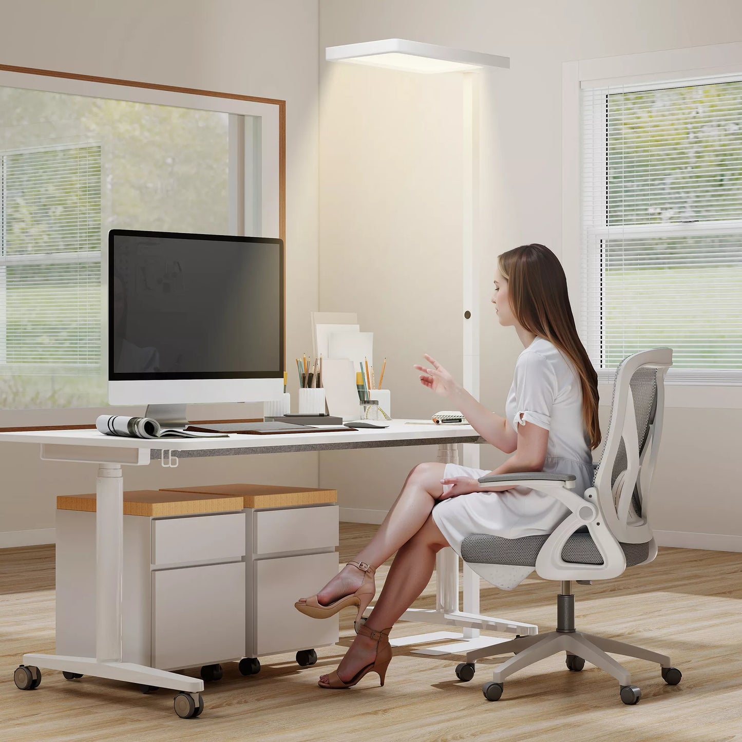 LED grindų šviestuvas, švelni akims šviesa, su nuotolinio valdymo pulteliu, reguliuojamas ryškumas, plastikas, metalas, balta spalva