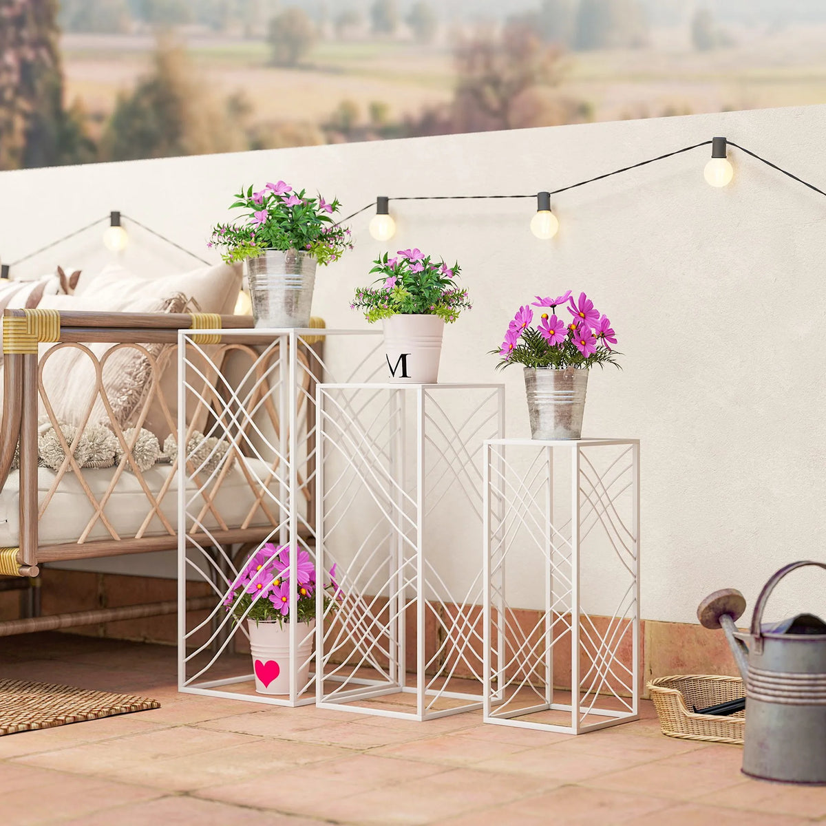 Gėlių stovas metalinis 3 vnt. 50/60/70 cm aukščio balta