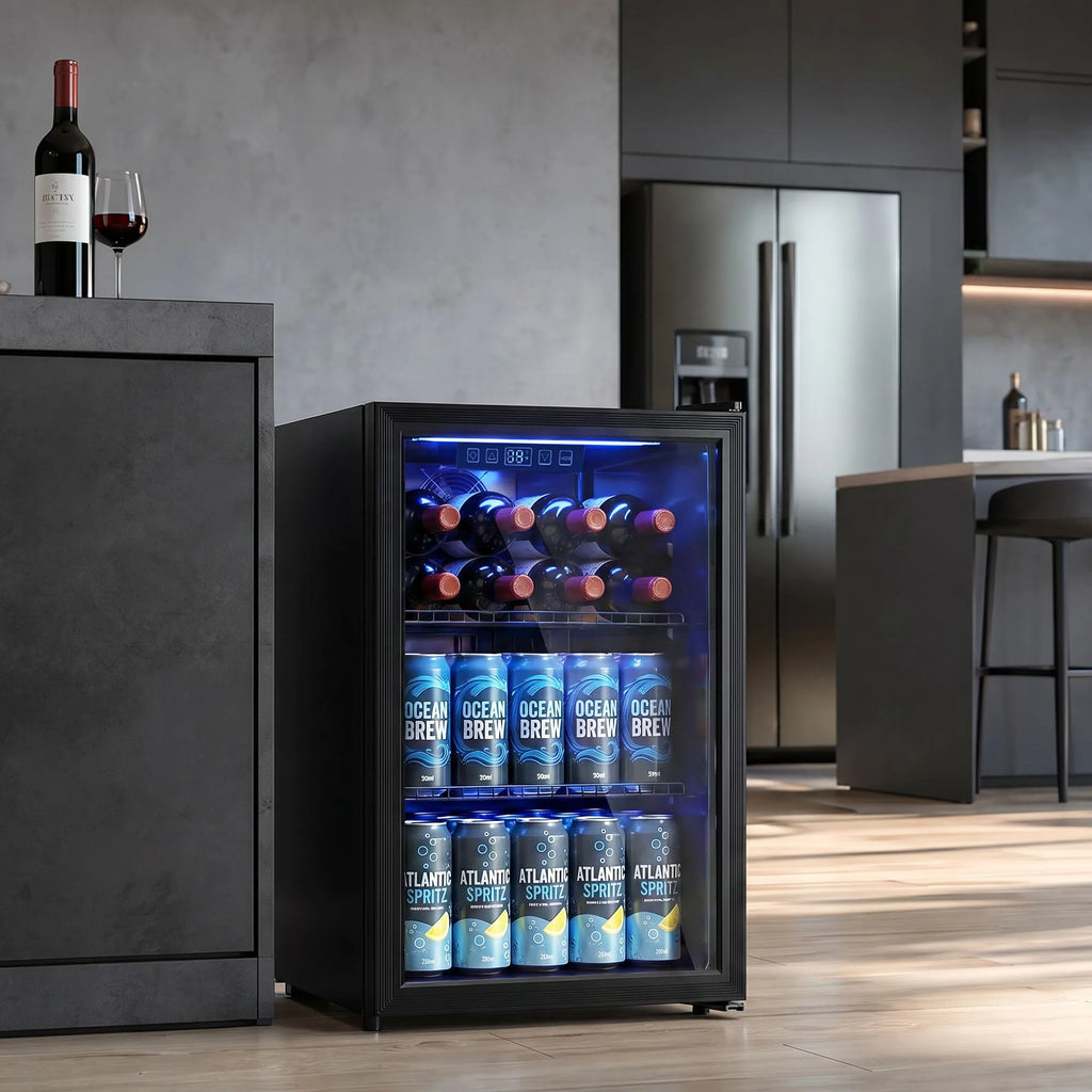 Gėrimų šaldytuvas 70 l, su LED apšvietimu, juodas