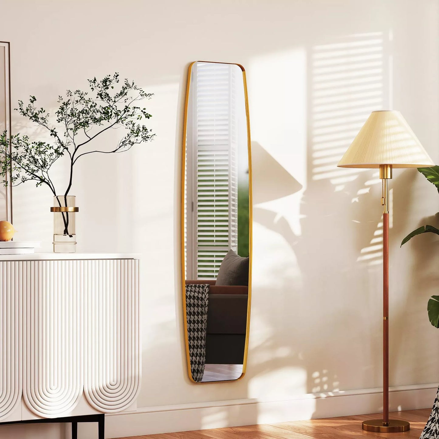 Pakabinamas veidrodis svetainei ir prieškambariui, veidrodis su metaliniu rėmu, 160x40x3 cm, auksinė