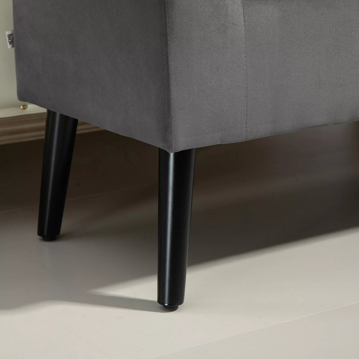 Balda su vieta daiktams, skrynios tipo su atlošais ir porankiais, 46 cm sėdimasis aukštis, švelnus kaip aksomas poliesteris, 111,5 x 41 x 65 cm, tamsiai pilka