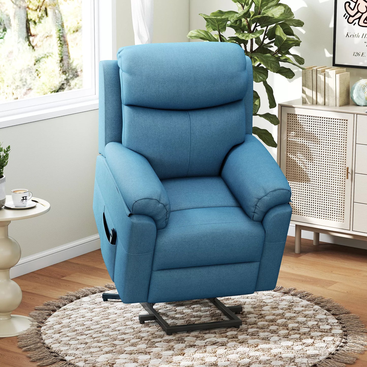 Elektrinis TV fotelis su pakėlimo funkcija, relaksacinis krėslas su gulėjimo funkcija, TV fotelis su distanciniu pulteliu, šonine kišenė, kišeninių spyruoklių sistema, lininės išvaizdos, mėlynos spalvos