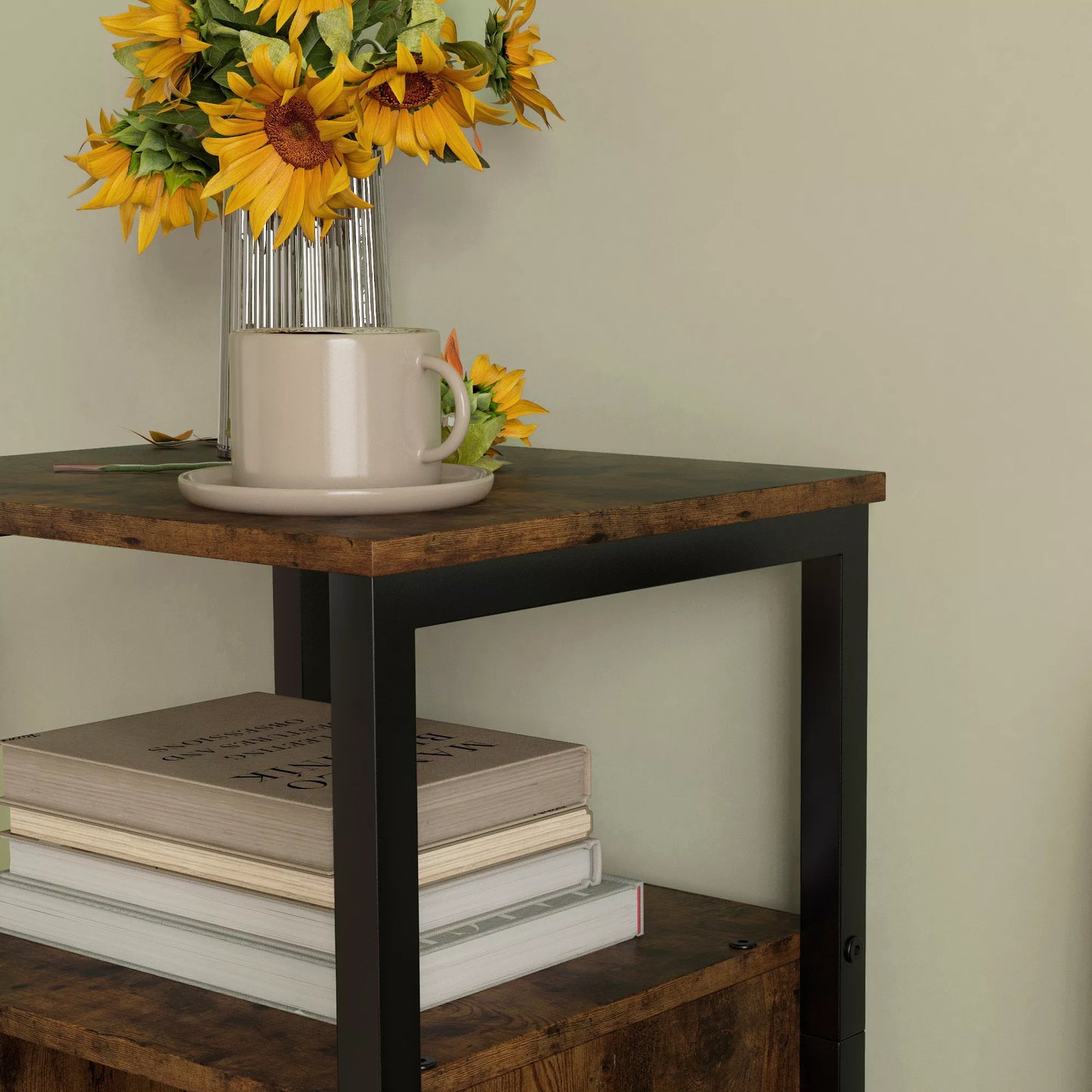 Šoninis staliukas su laikymo vieta, 2 atviros lentynos, 3 lygių reguliavimas, magnetinės durys, rudas