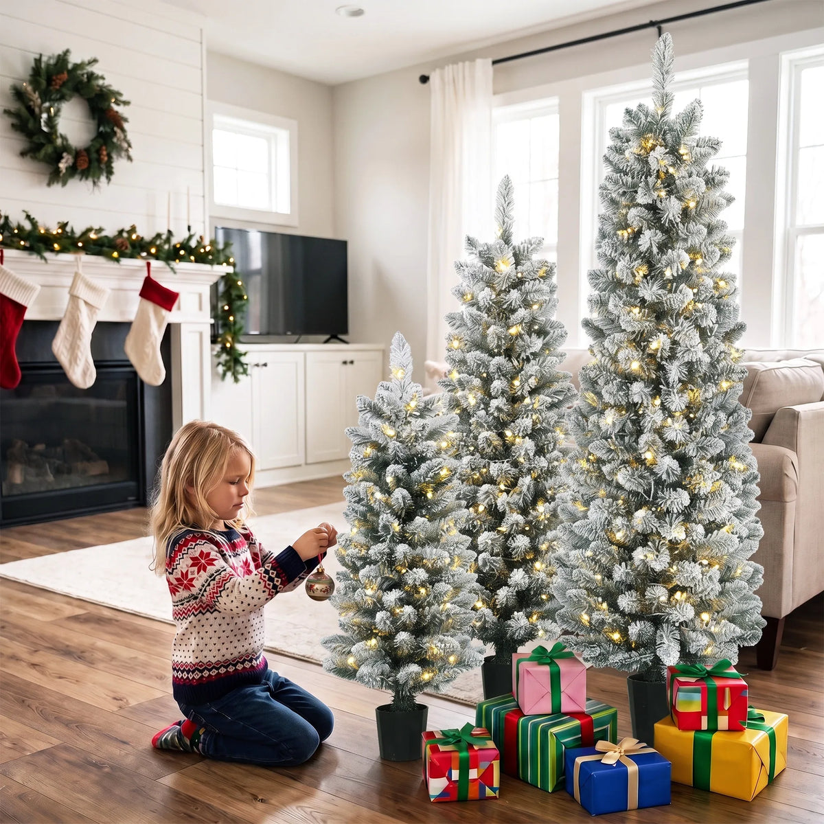Kalėdinių eglučių komplektas su LED, 3 vnt., apsnigtas, 90, 120 ir 150 cm