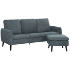 Tamsiai pilka trivietė sofa su atskiru pufu ir juodomis kojelėmis baltame fone
