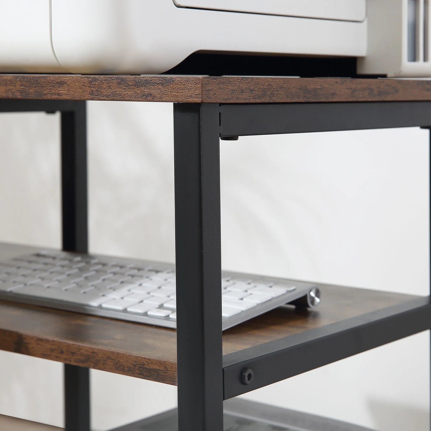 Kampinis rašomasis stalas, kompiuterio stalas, biuro stalas su lentyna ir stalčiumi, L formos, MDP, metalas, rudos spalvos, 135 x 90 x 79 cm