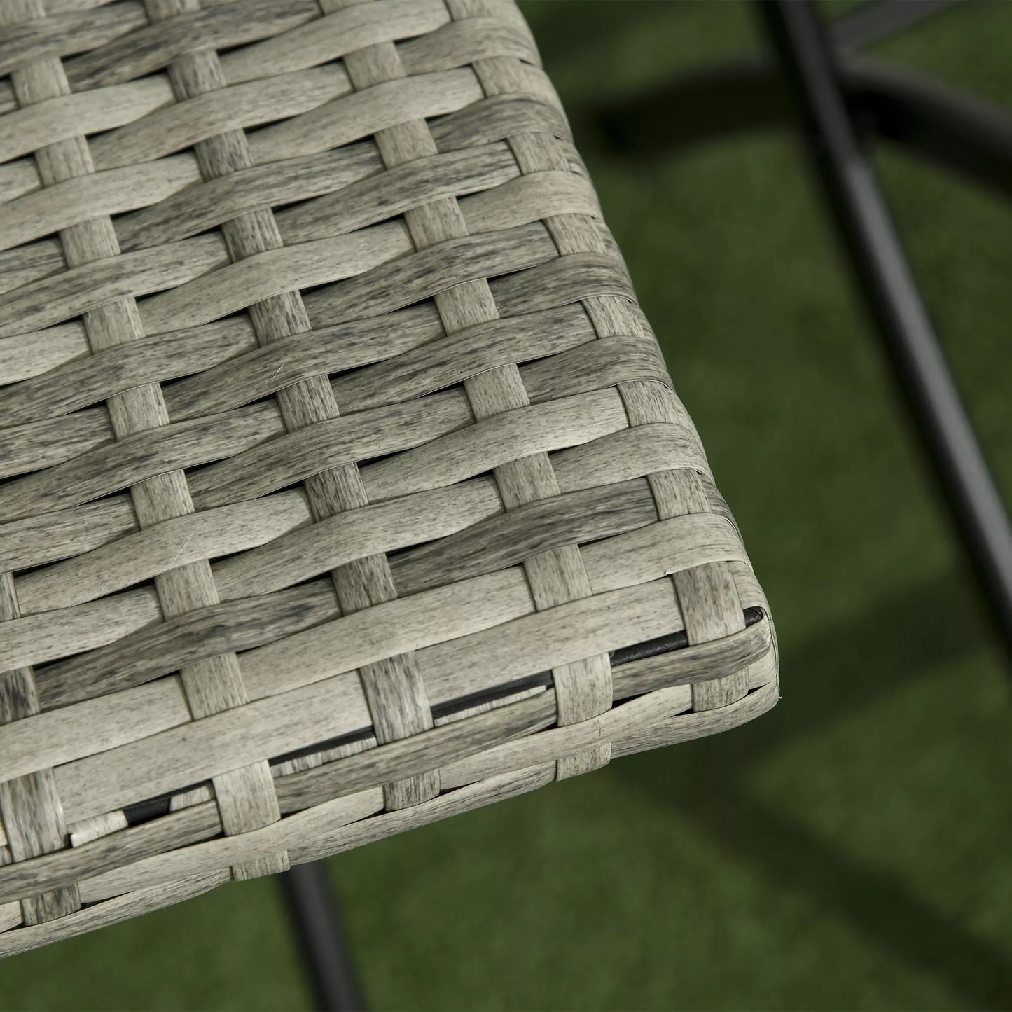 Outsunny 3 dalių sodo baldų komplektas, 2 sulankstomos kėdės, 1 sulankstomas stalas, rotango imitacija, metalinis rėmas, šviesiai pilkas