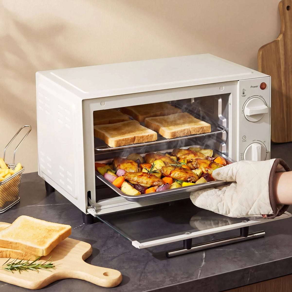 Mini orkaitė, 9 l, 750 W, su kepimo skarda ir grotelėmis