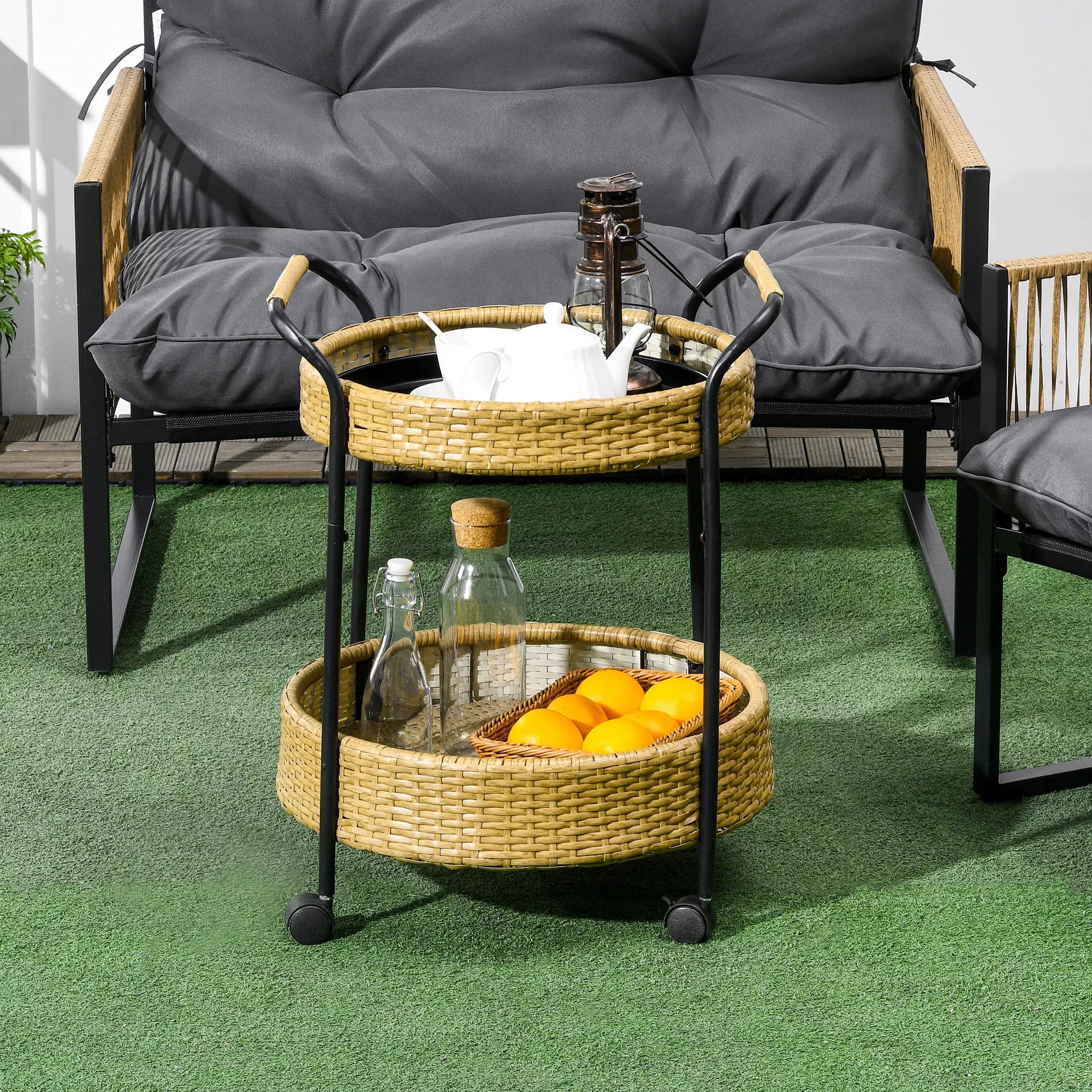 Lauko serviravimo vežimėlis, 2 aukštai, stabdžiai, polirattan, metalinis rėmas, Φ50 x 66H cm, geltonas