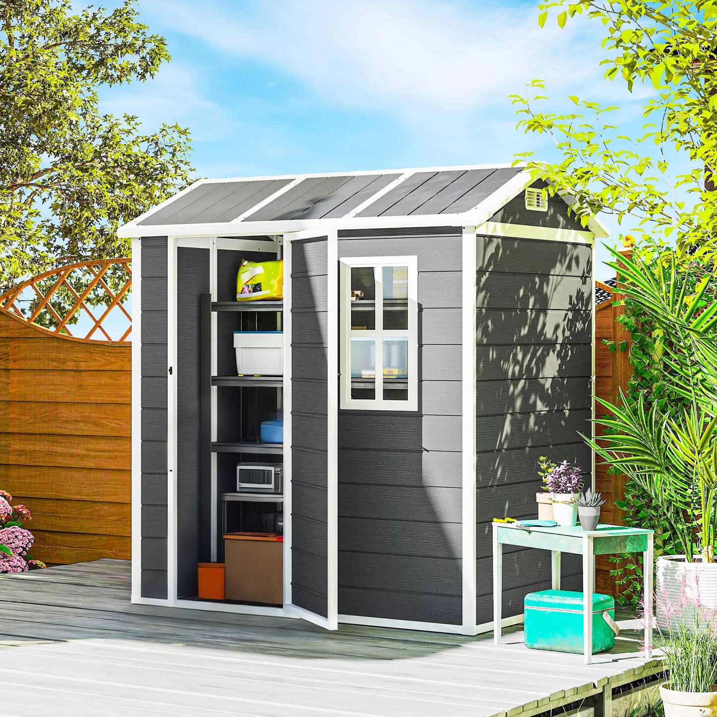 Sodo namelis su grindimis, langais, užrakinamomis durimis, iš plastiko dervos, atsparus oro sąlygoms, pilkos spalvos