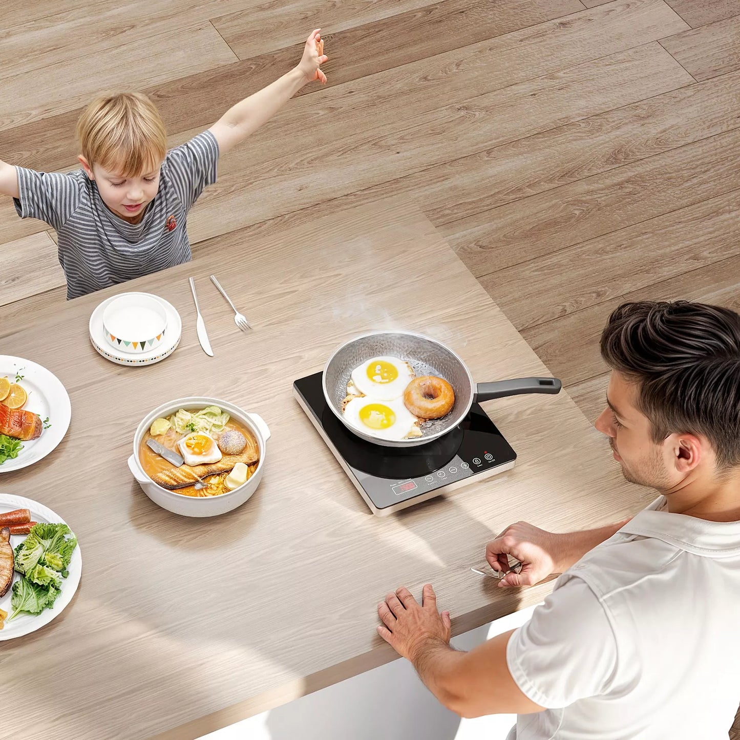 Indukcinė kaitlentė su 10 pakopų temperatūros valdymu, lietimui jautriu skydeliu, juoda