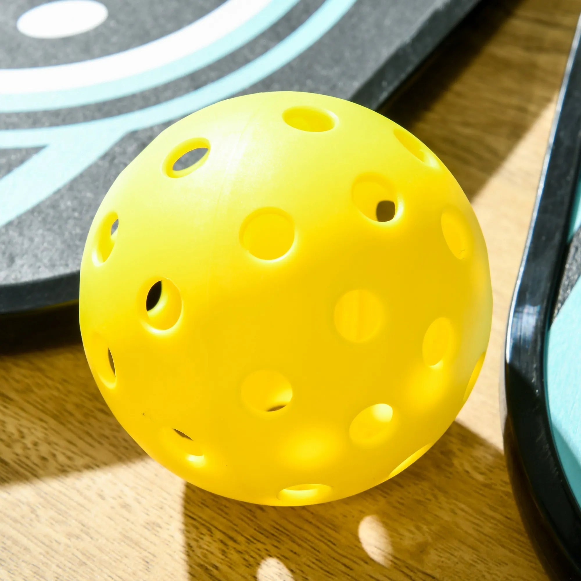 Pickleball rinkinys, 4 raketės, 4 kamuoliukai, krepšys, juoda/mėlyna