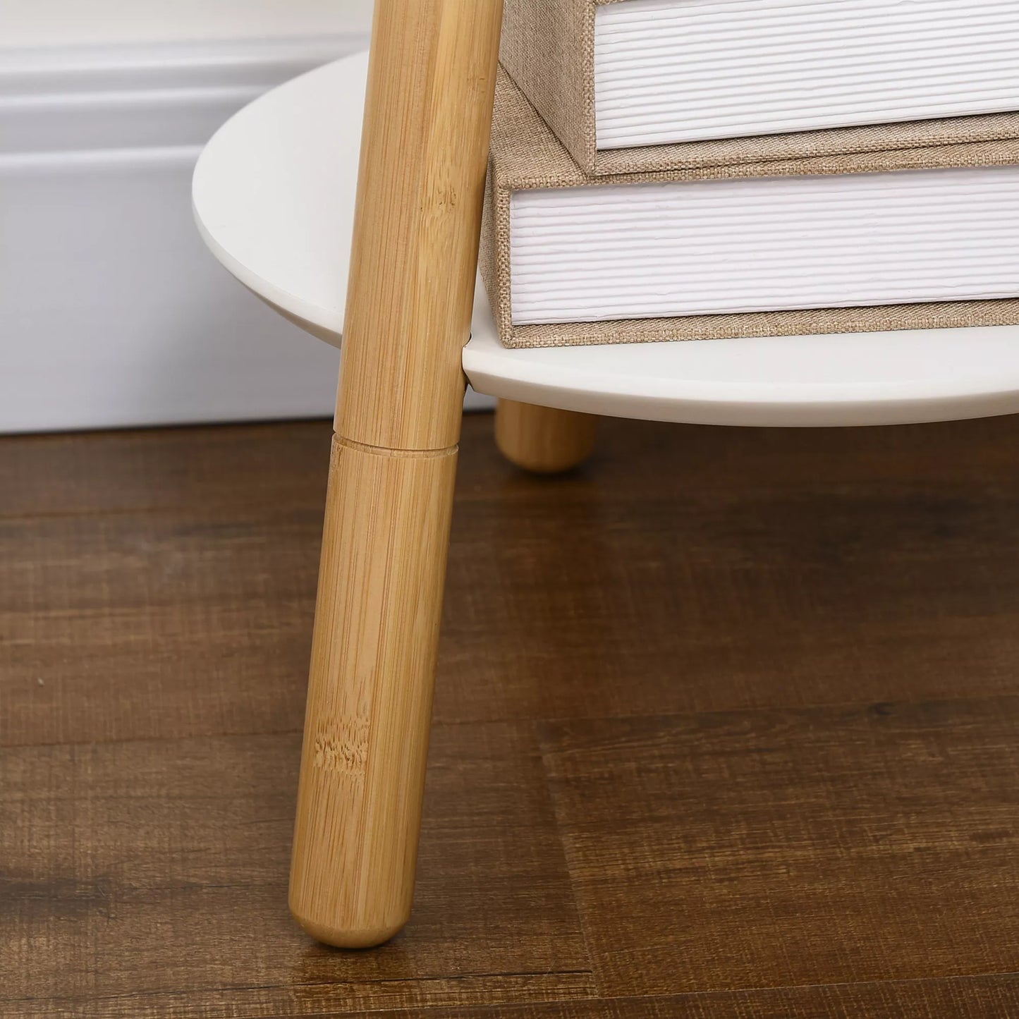 Drabužinė kabykla su staliuku, "Skandi" dizainas, 5 drabužių kabliukai, 39,5 cm x 39,5 cm x 171 cm, natūrali spalva + balta