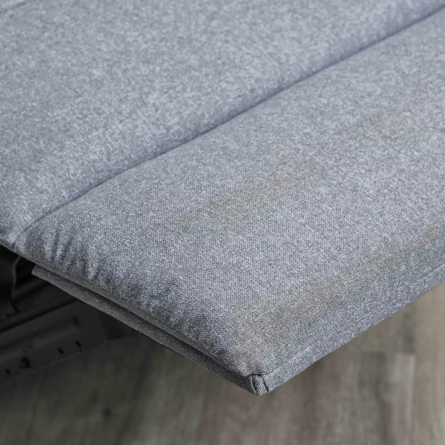 Relaksacinis TV krėslas su gulėjimo funkcija, reguliuojama atlošimo atrama ir kojų atrama, su linine išvaizda svetainei, miegamajam, šviesiai pilkas