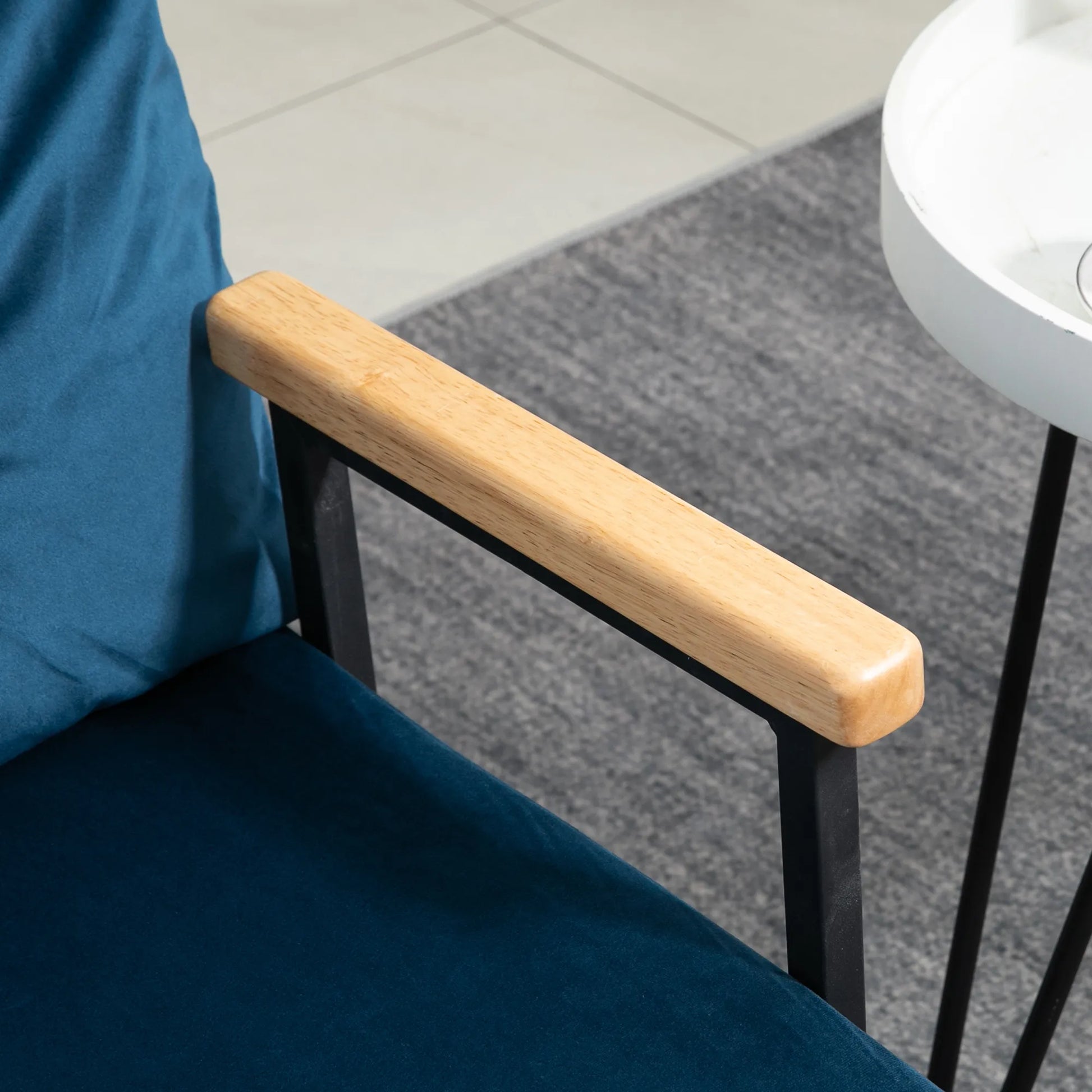 Miegama sofa 2 vietų sofa,  velvetinė sofa, miegojimo funkcija, su 2 pagalvėlėmis, velveto išvaizda, natūrali + mėlyna