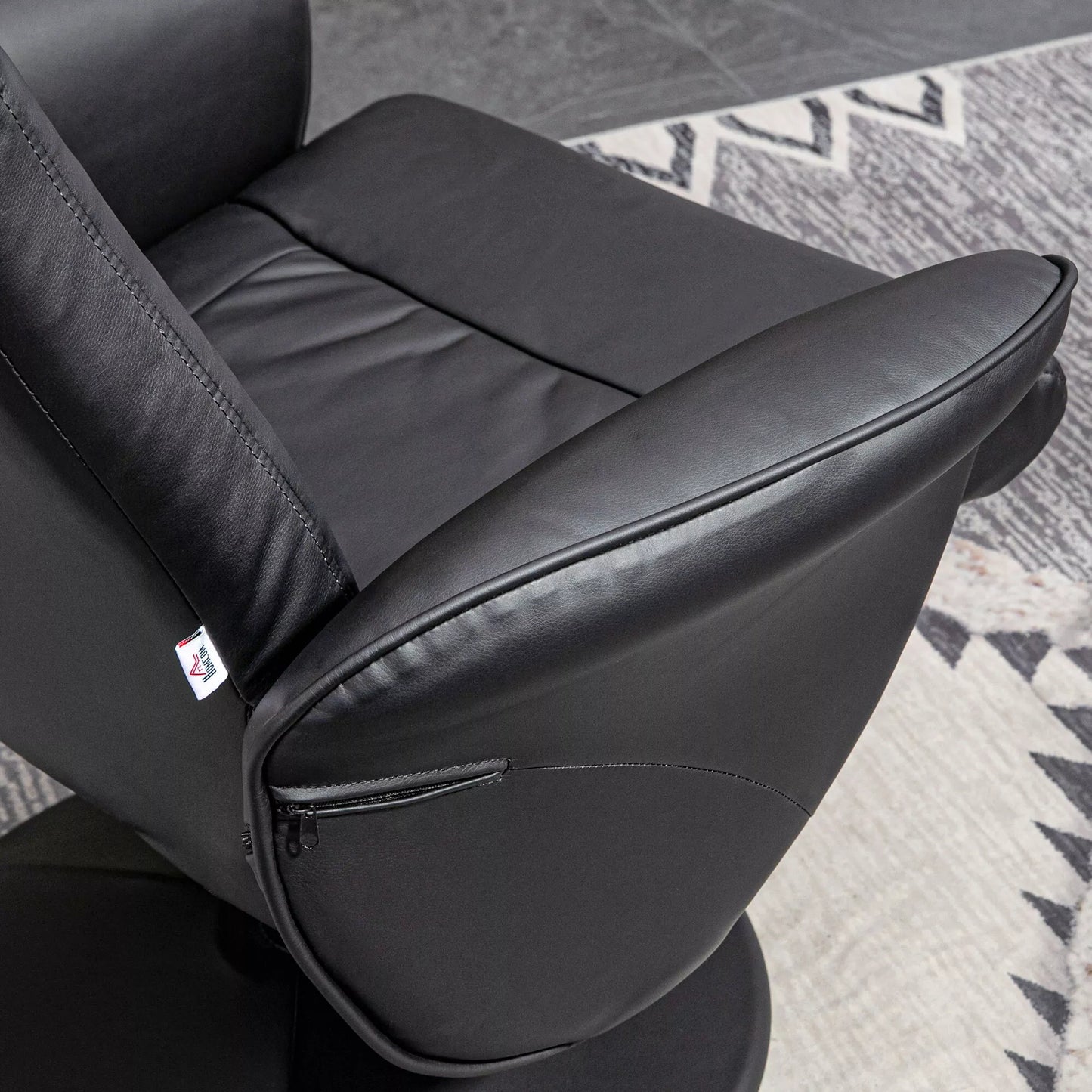 2 dalių fotelių komplektas, fotelis su pakoja, atlošiamas fotelis su pakoja, reguliuojamas aukštis, atlošiamas atlošas, juodos spalva