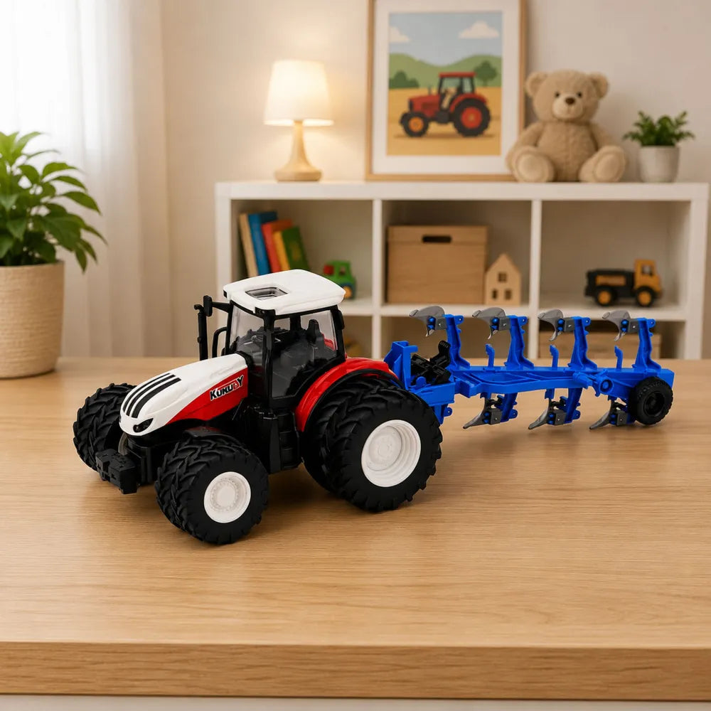 RC traktorius su plūgu pastatytas ant stalo vaikų kambaryje