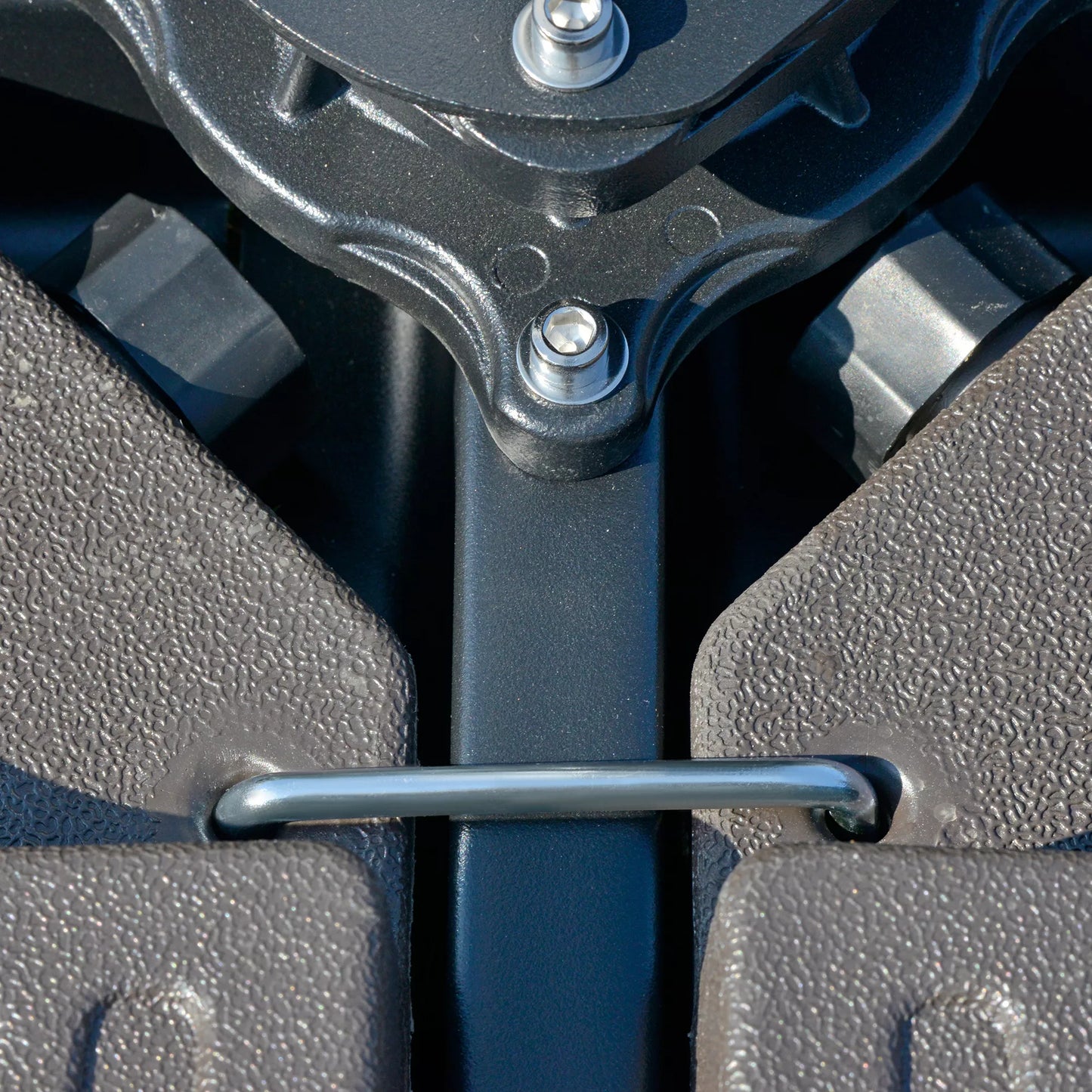 4 dalių skėčio stovas, skėčio svoris, skėčio stovas, kryžminis pagrindas, užpildomas smėliu/vandeniu iki 25/17 kg, HDPE skėčio pagrindo svoriai kavos spalvos