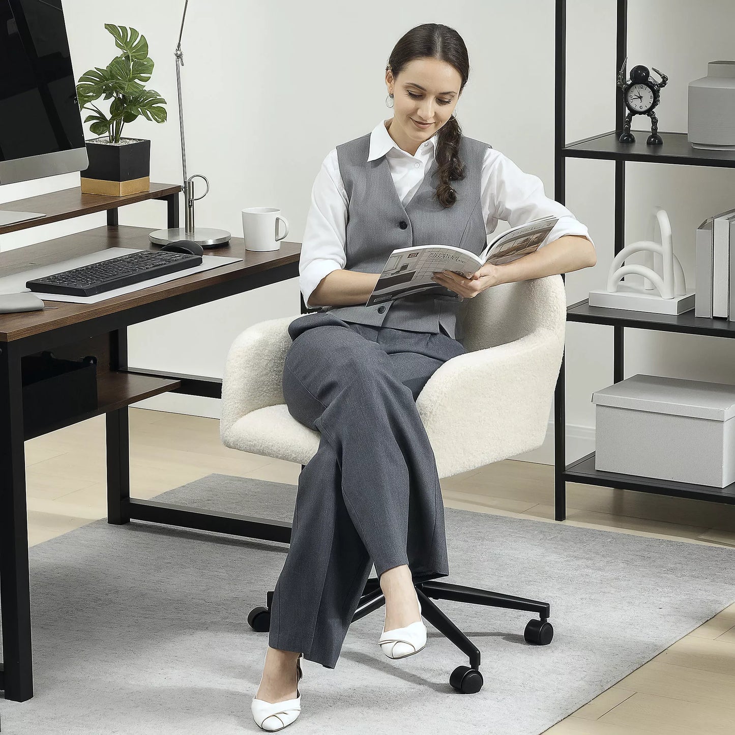 Sukama biuro kėdė su ratukais, darbo kėdė, vilnos audinys, putplastis, reguliuojamas aukštis, namų biurui, kreminės baltos spalvos