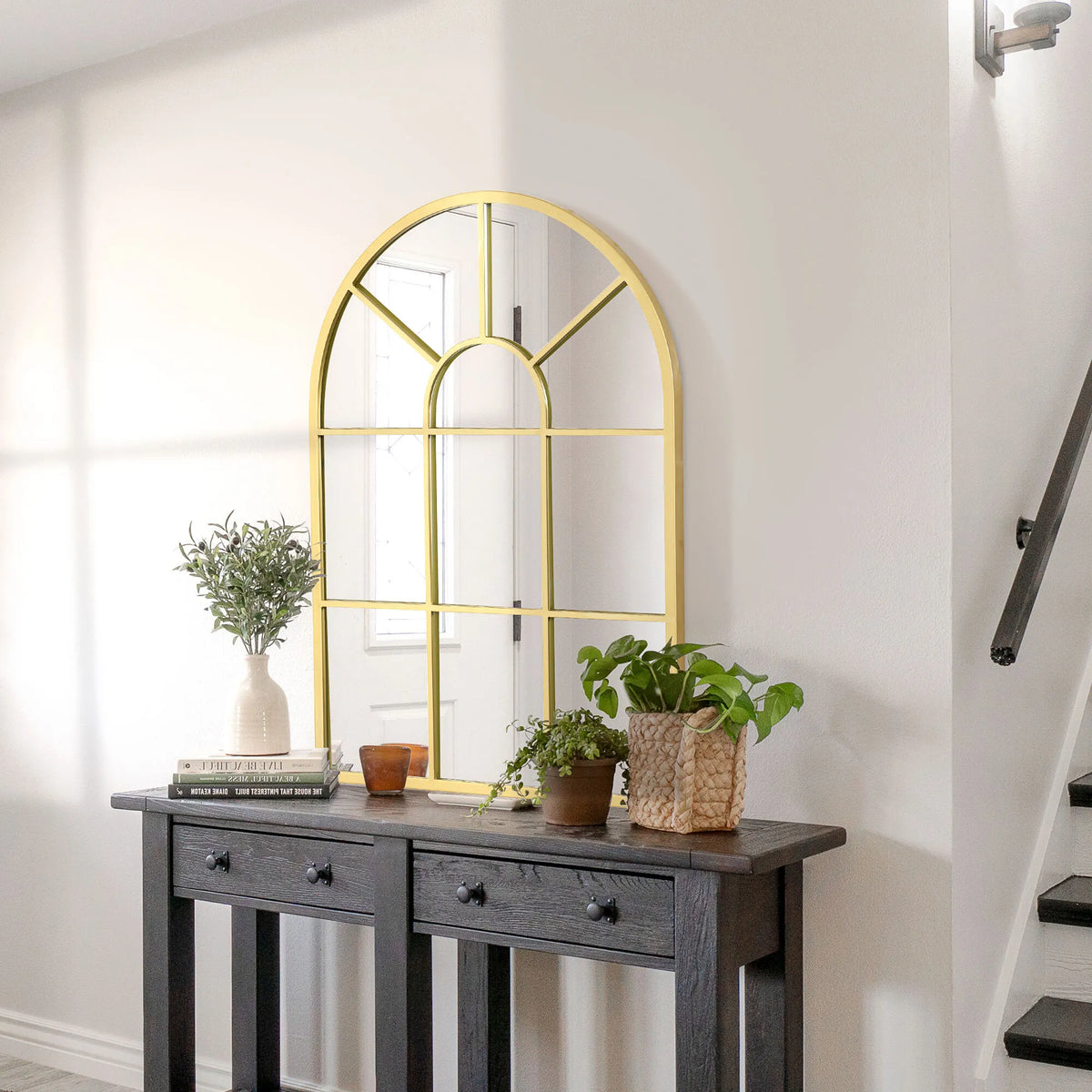 Sieninis veidrodis arkiniu rėmu, 70 × 50 cm, auksinis