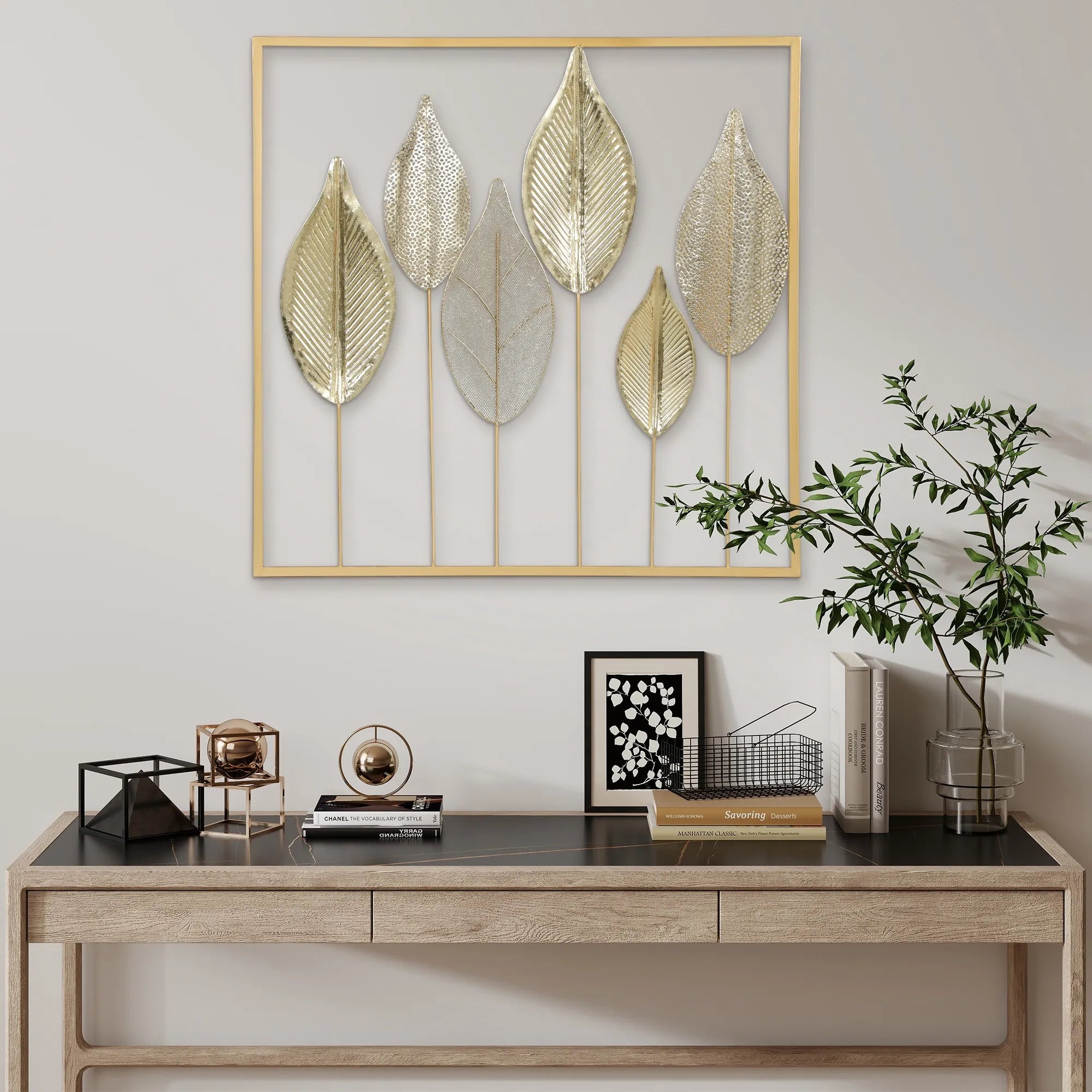Sienos dekoracija metalinis rėmas su lapų raštu, 70x70 cm, auksinė