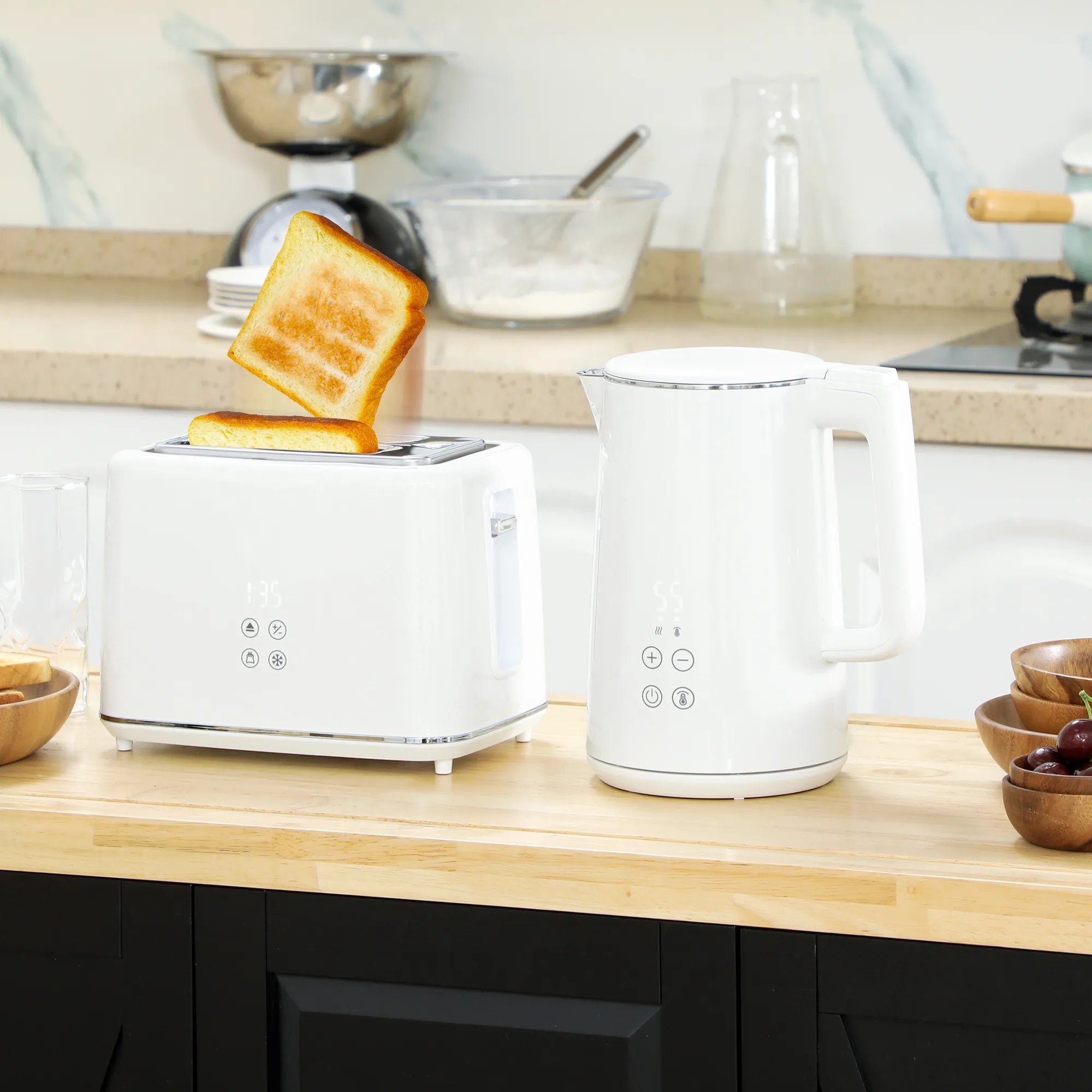 Skrudintuvo ir virdulio komplektas 1,5 l baltas
