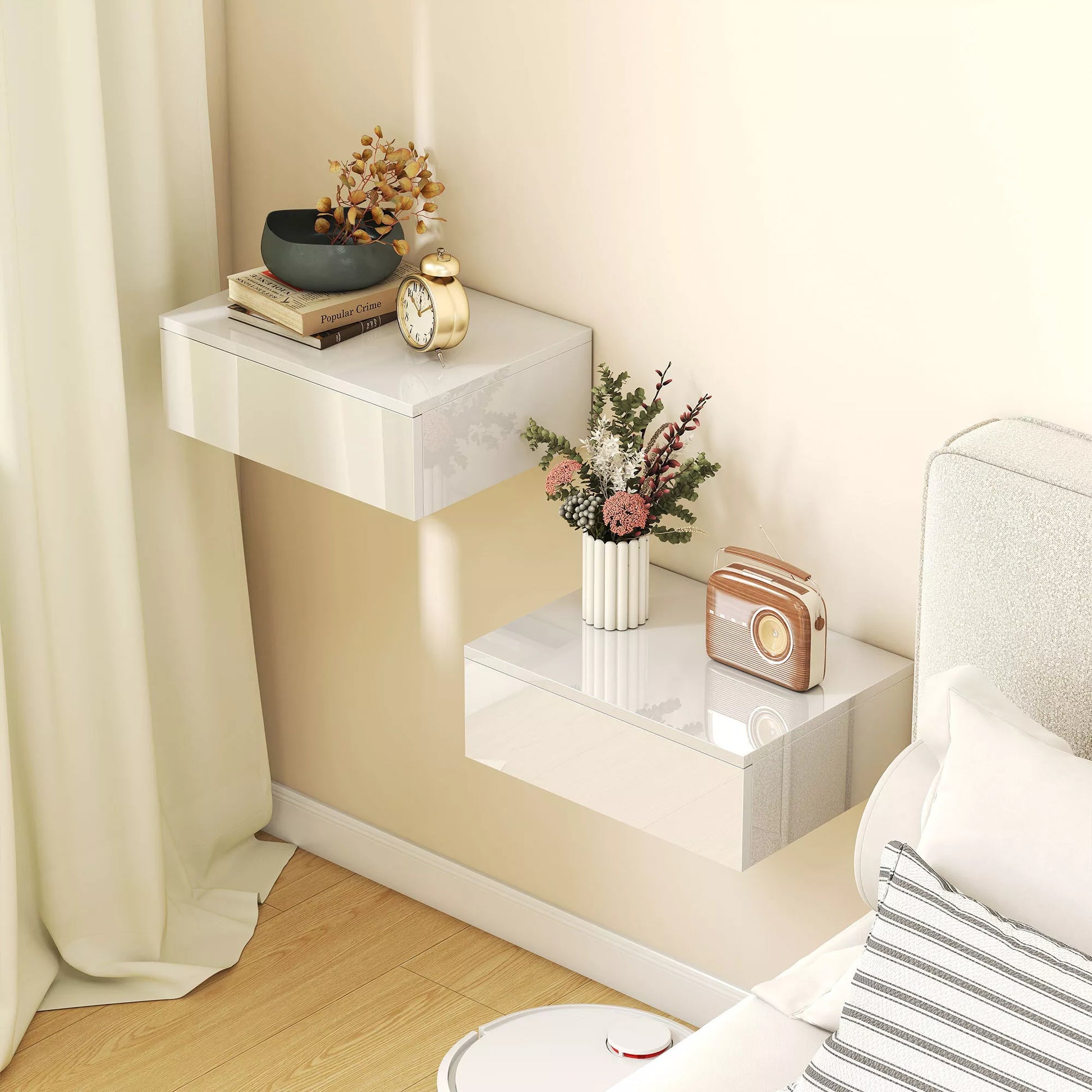 2 vnt. naktiniai staliukai, tvirtinami prie sienos, su stalčiumi, miegamajam, medžio drožlių plokštė, balta