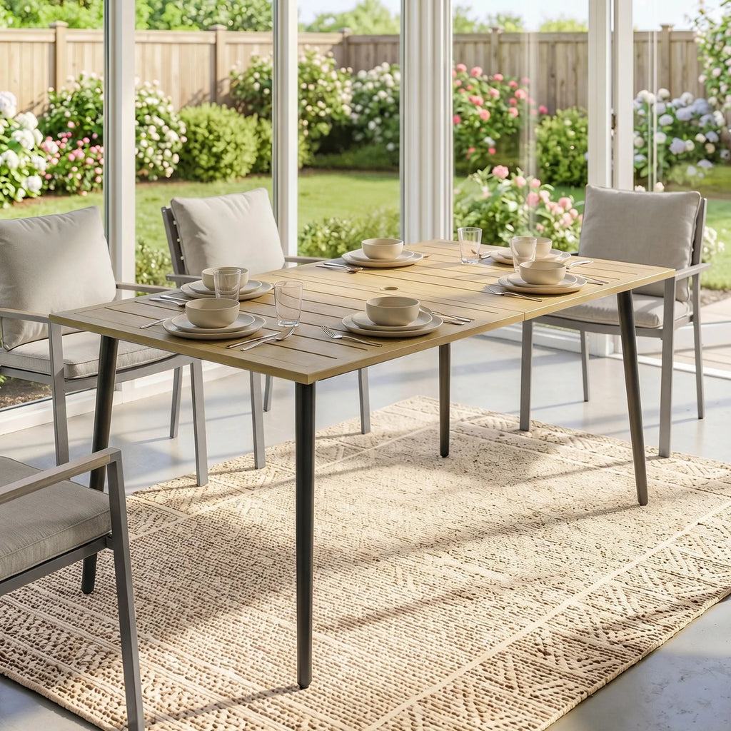 Sodo stalas metalinis 150x90cm su skėčio anga rudas