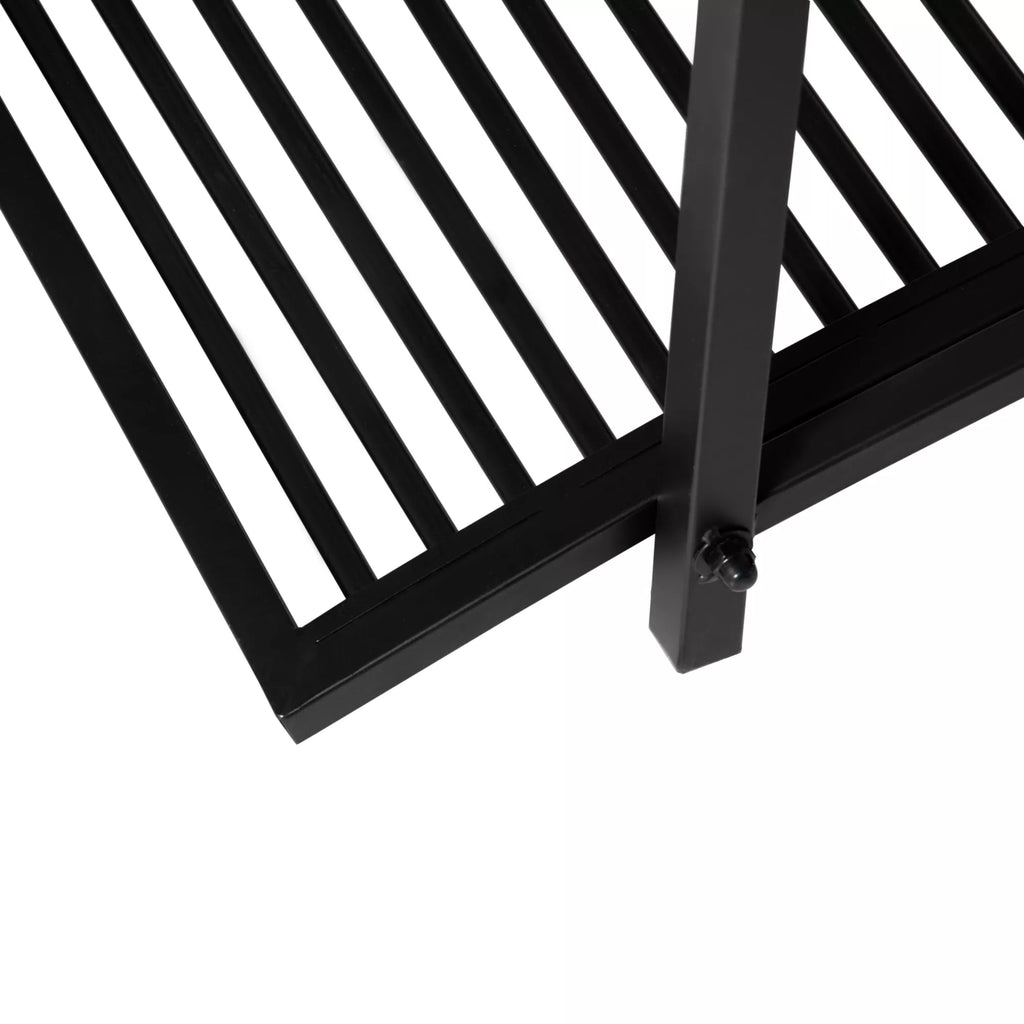 Sodo tiltelis metalinis 102x48x49 cm su turėklais juodas