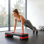 Step platforma reguluojamo aukščio, iki 150 kg, juoda su raudona