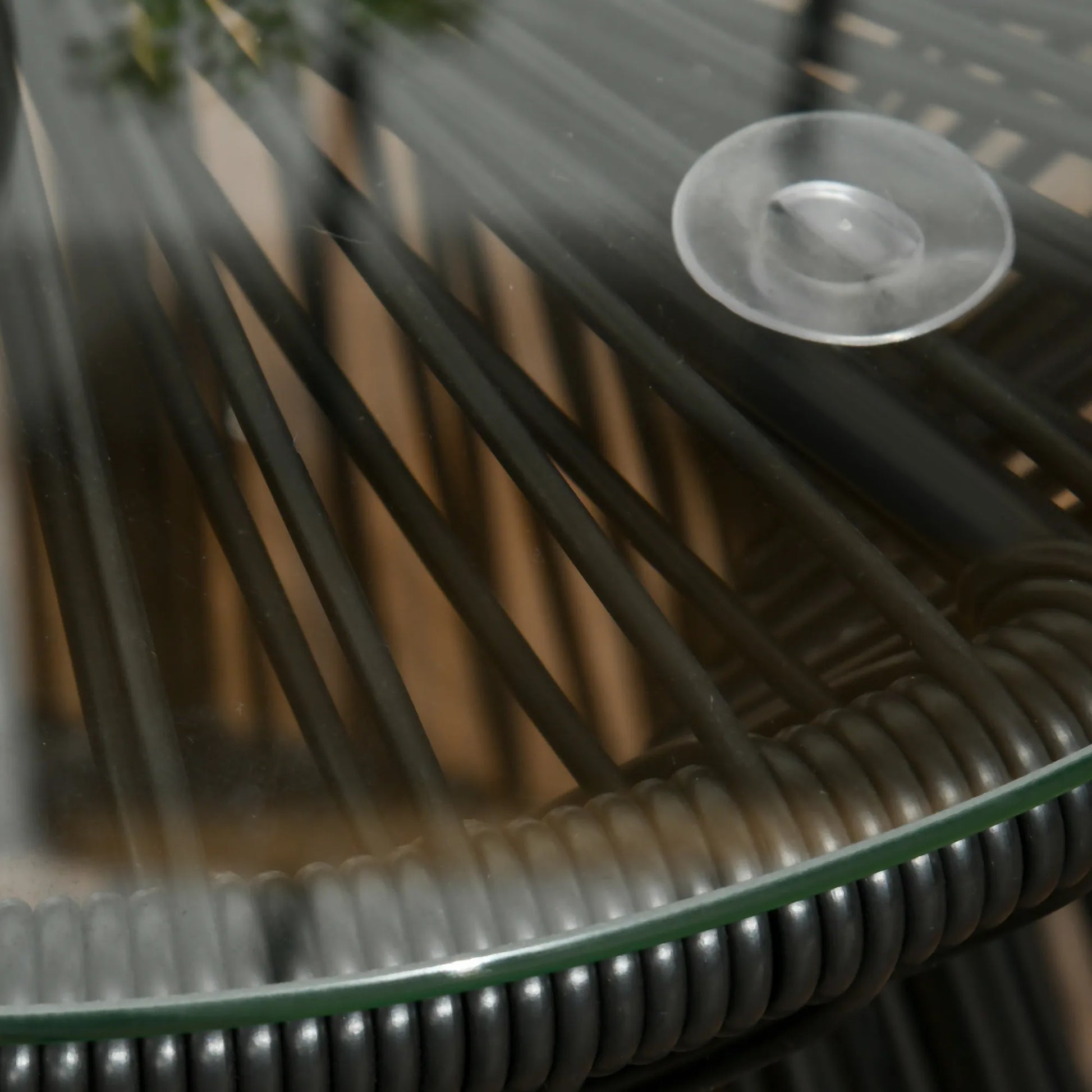 Boho stiliaus sodo stalas, atsparus atmosferos poveikiui, PE rotangas, 40 cm x 40 cm x 42 cm, juodas