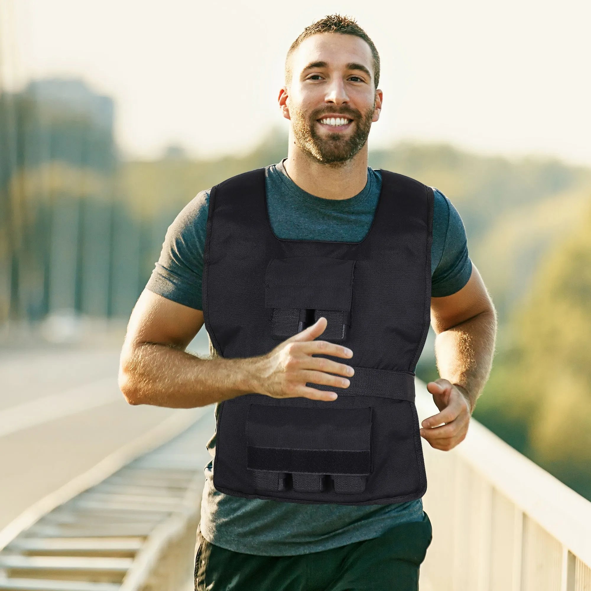 Svorio liemenė 15 KG / 20 KG / 30 KG reguliuojama treniruočių liemenė su išimamais svoriais Bėgimo liemenė moterims ir vyrams raumenų auginimui, jėgos treniruotėms, bėgimui, fitnesui, kryžminiam treniravimui