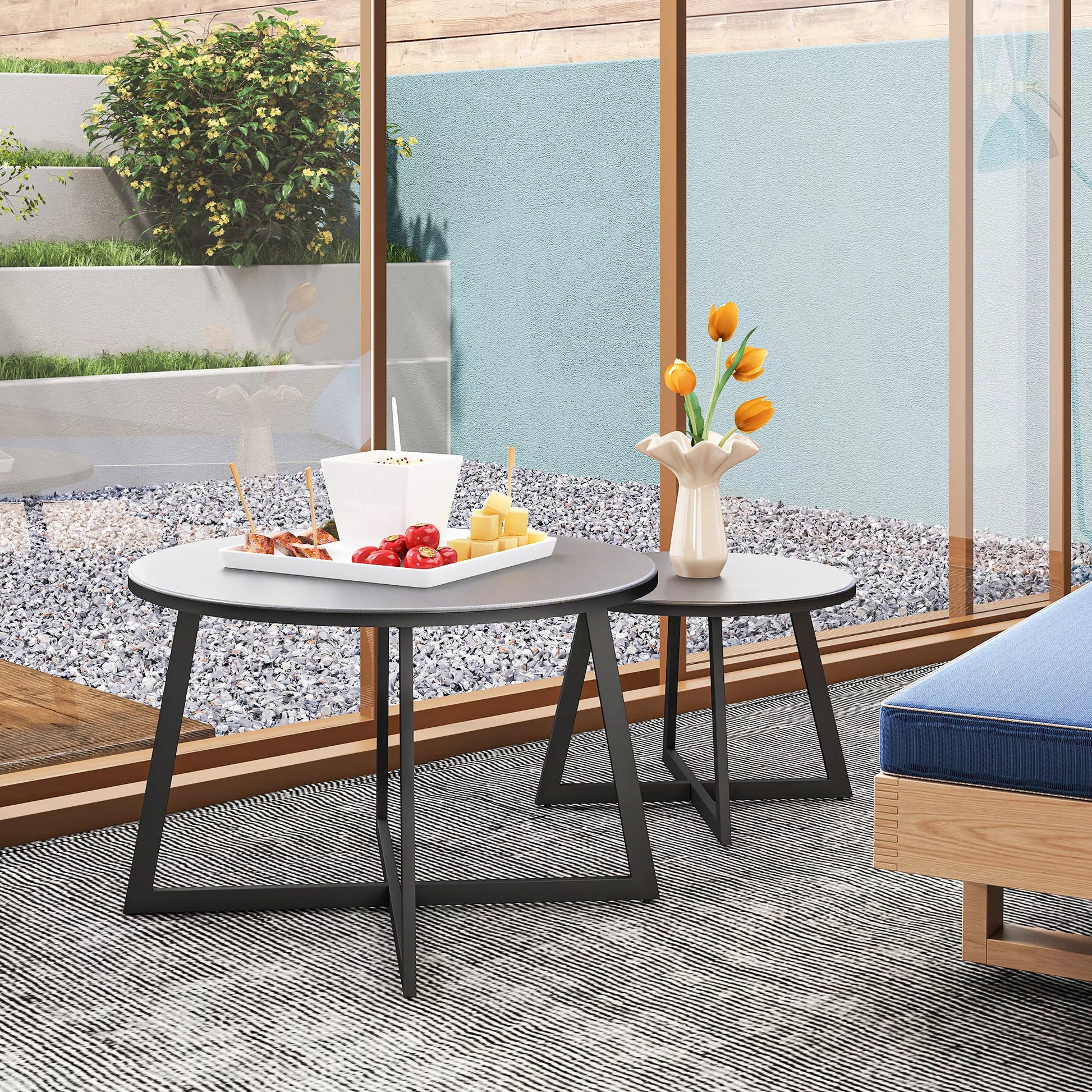 2 vnt. rinkinys Staliukas, sukraunamas Sodo stalas Apvalus, atsparus atmosferos poveikiui Balkono stalas su X formos kojomis Stiklo stalviršis Plienas Juodas + pilkas