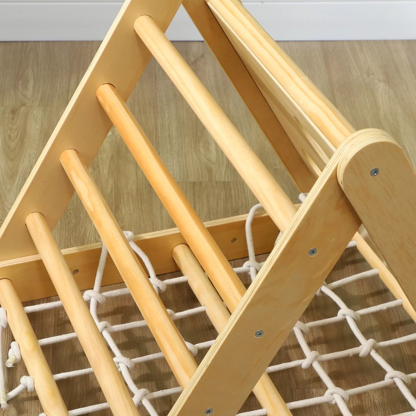 Vidinė laipiojimo aikštelė, 7 viename laipiojimo trikampis su čiuožykla, laipiojimo lankas, daugiaspalvis