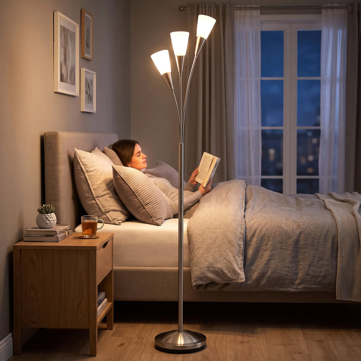 Toršeras su kojiniu jungikliu, 3 × E14 lizdai, 40 W, sidabrinis
