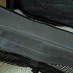 Transportavimo dėžė, sulankstoma, 3 įėjimai, vidinis pagalvėlė, skirta šunims ir katėms iki 4 kg/40 cm, pilka