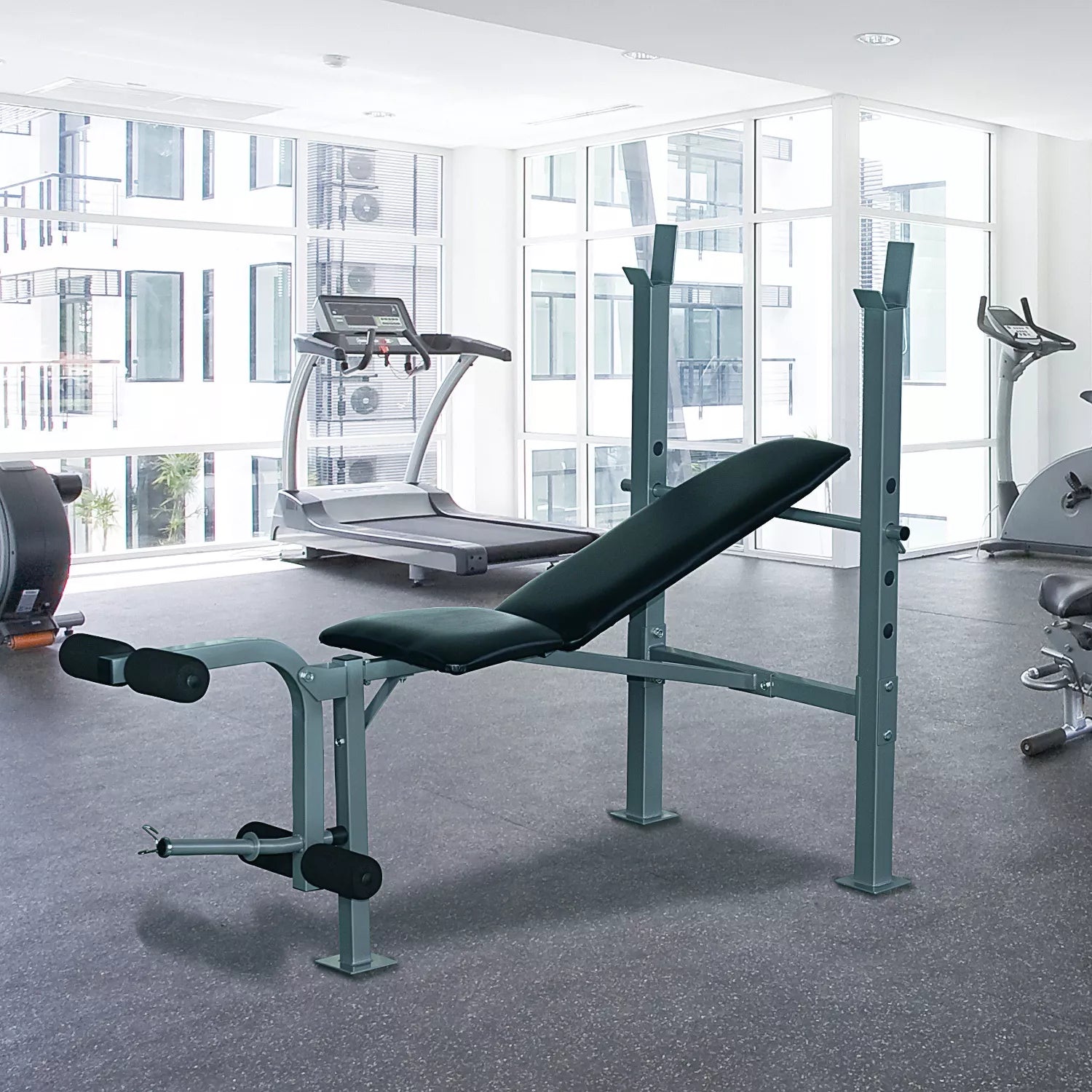 Treniruočių suoliukas reguliuojamas iki 200 kg, juodas