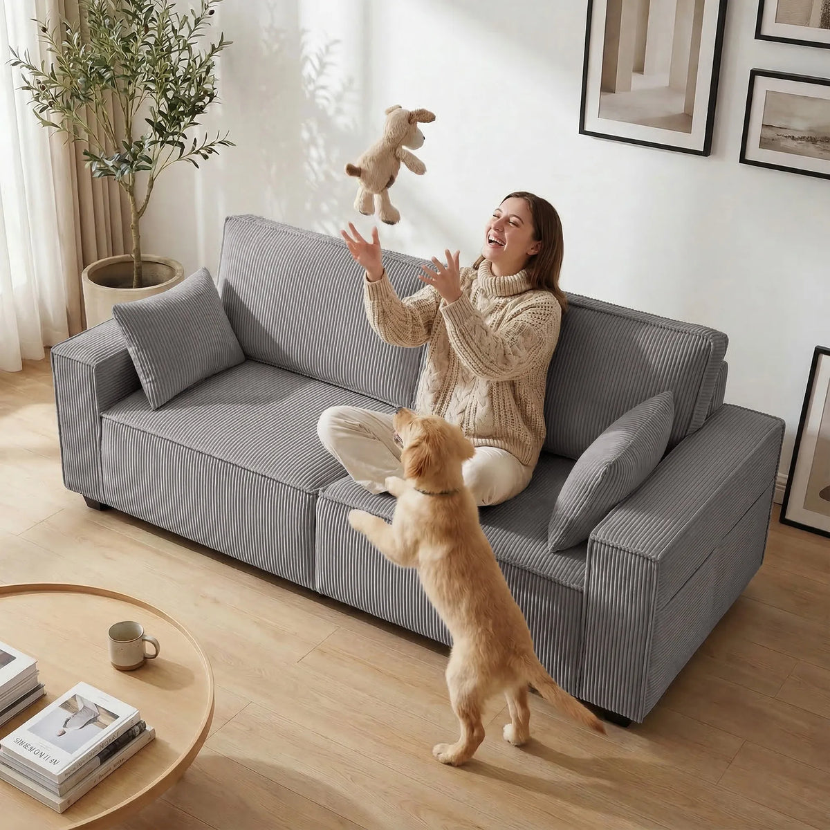 Trivietė sofa su kojelėmis, 218 cm, pilka