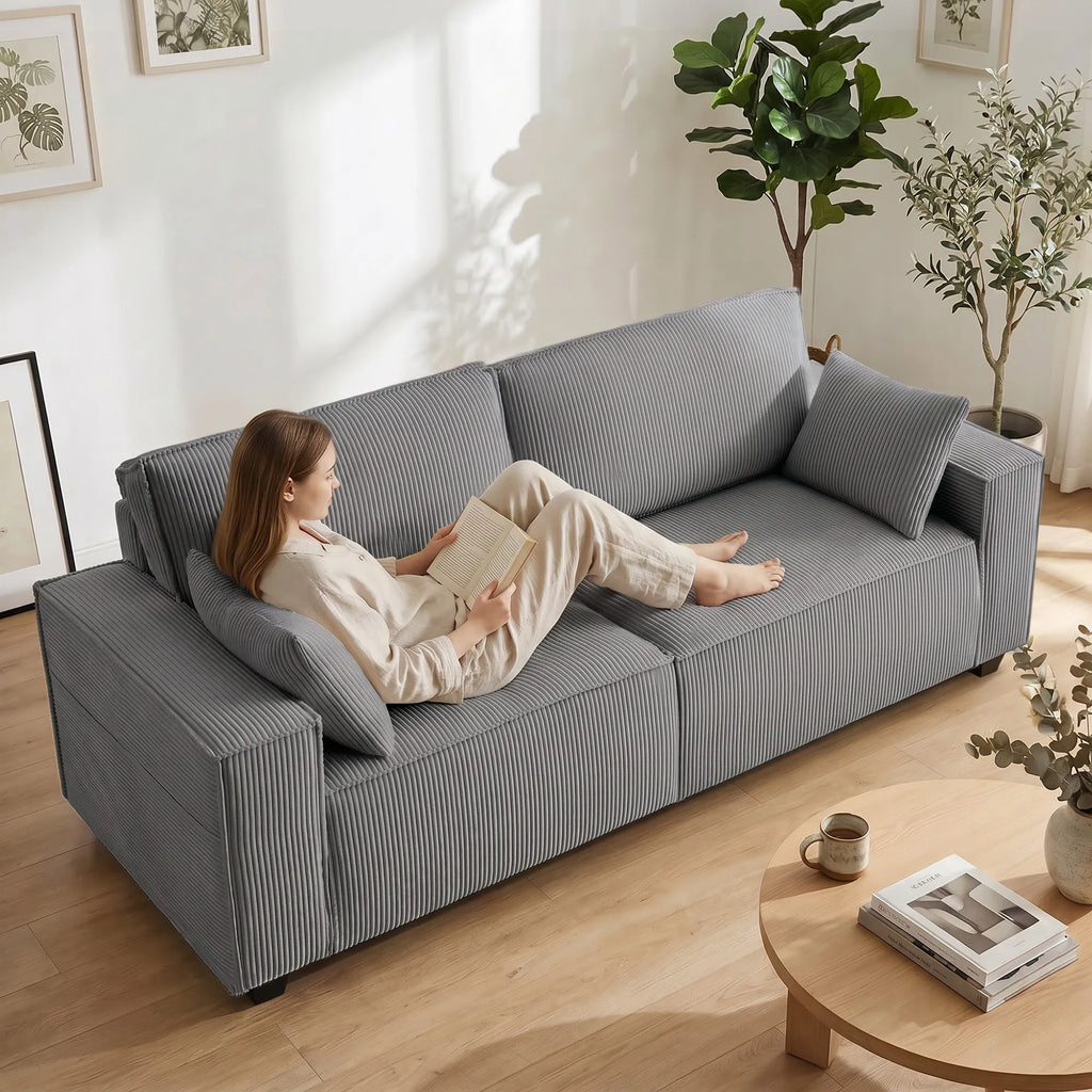 Trivietė sofa su kojelėmis, 218 cm, pilka