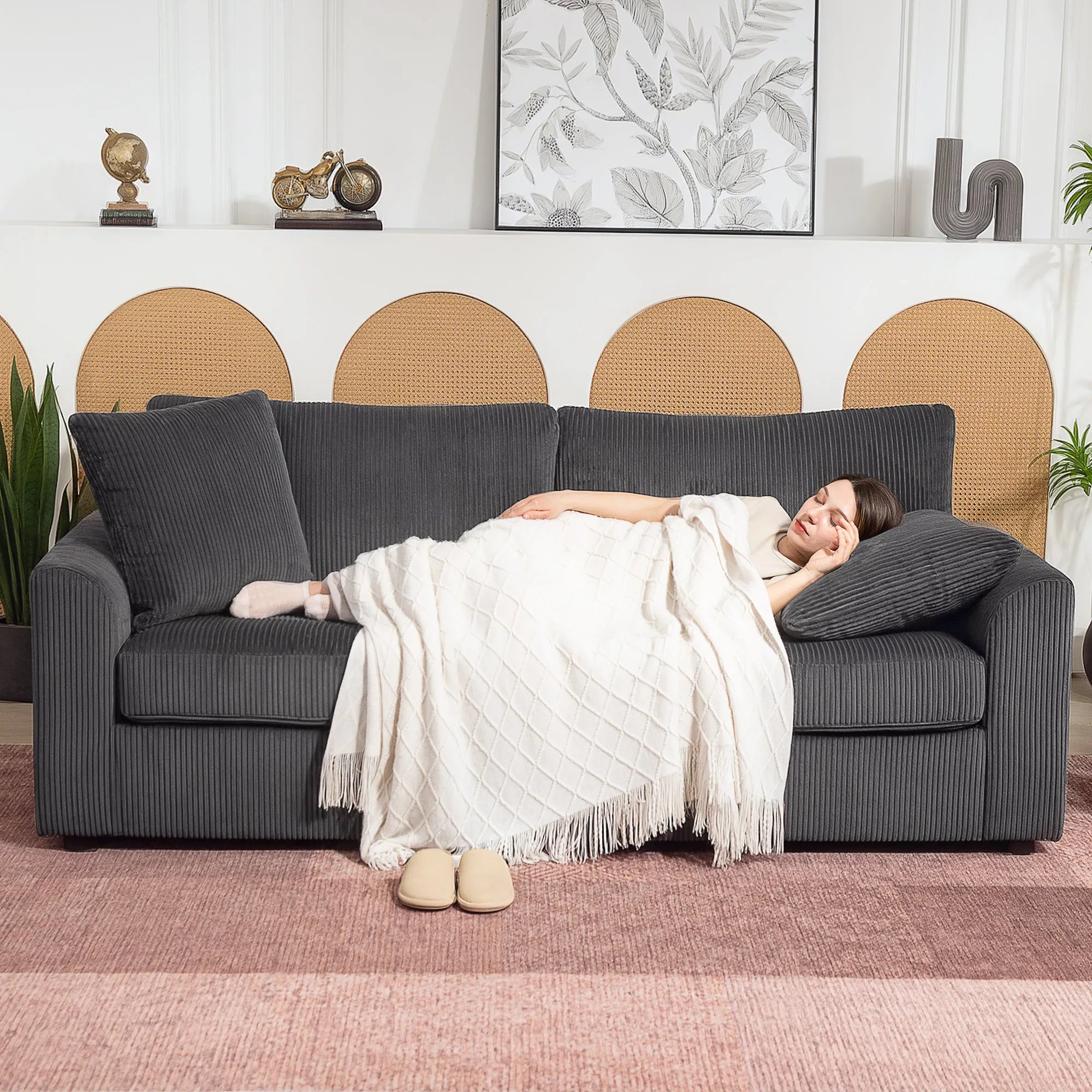 Trivietė sofa su pagalvėlėmis, 212 cm, tamsiai pilka