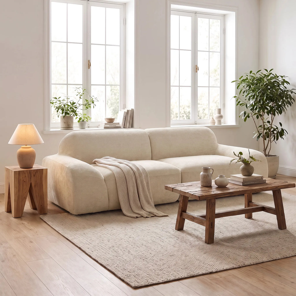 Trivietė sofa, suapvalinta, 360 kg apkrova, kreminės baltos spalvos