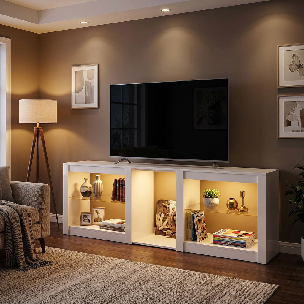 TV komoda su RGB LED apšvietimu ir stiklinėmis lentynomis, iki 75 colių televizoriams, balta