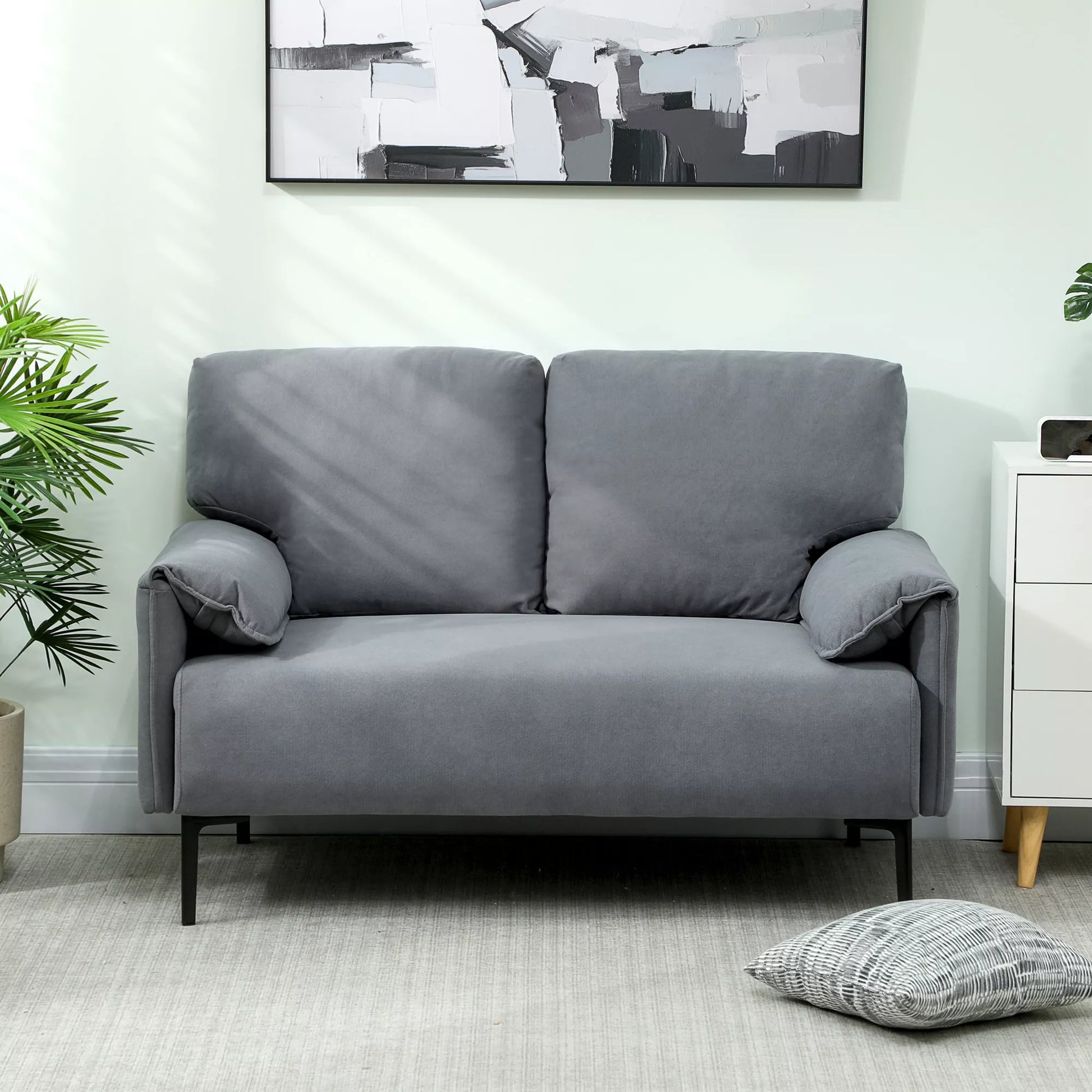 2-vietė sofa, storos pagalvės, aksominė apmušalas, minkšta sofa, juoda